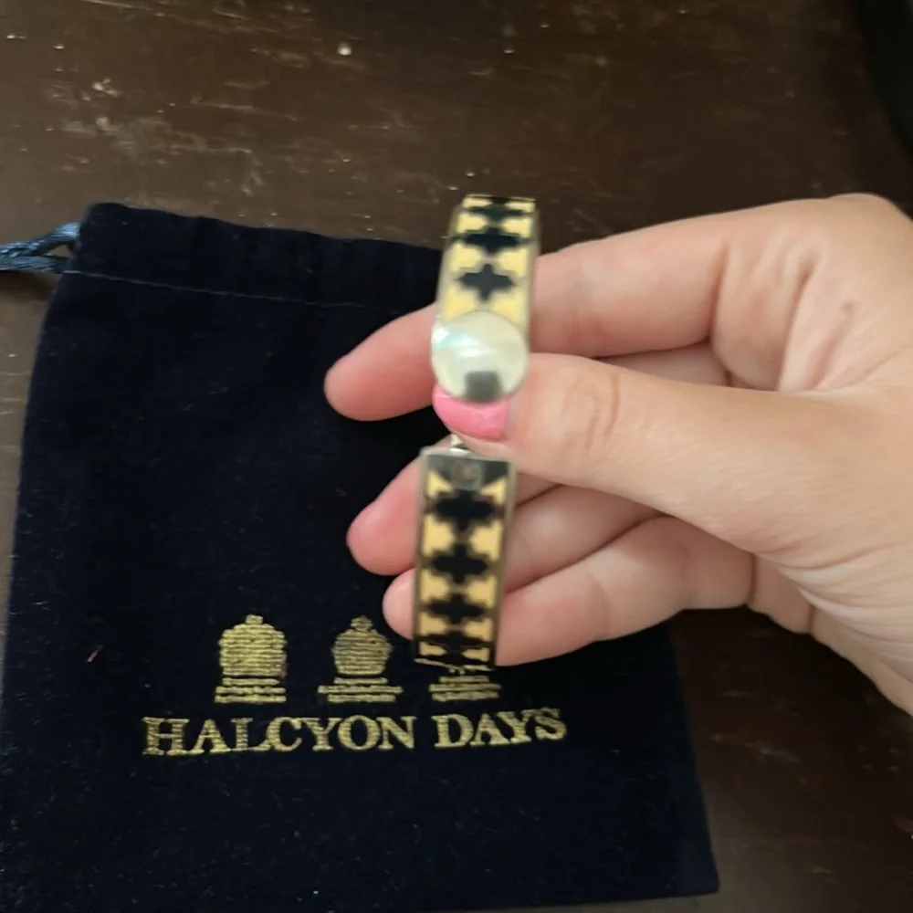 Halcyon Days Black and Yellow Bangle. - Picture 2 of 5